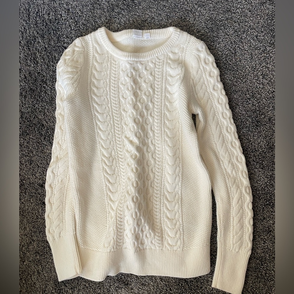 Gap - off-white sweater - like brand new - size XS